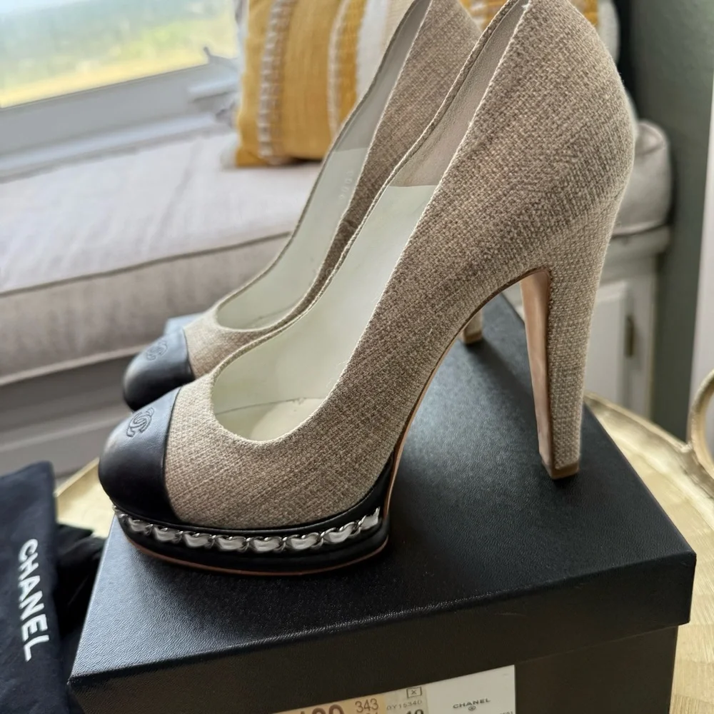 CHANEL Beige and Black Heels - Picture 9 of 13